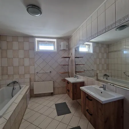 Bydlim U Areny Ubytování v soukromí